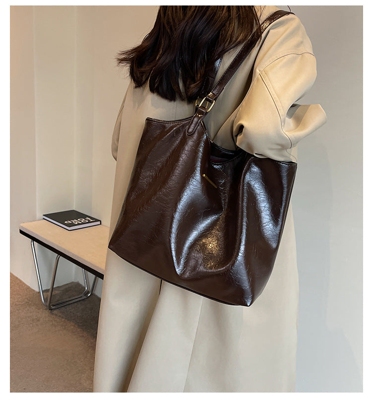 New fashion retro commuter tote bag senior sense handbag shoulder bag