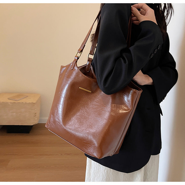 New fashion retro commuter tote bag senior sense handbag shoulder bag