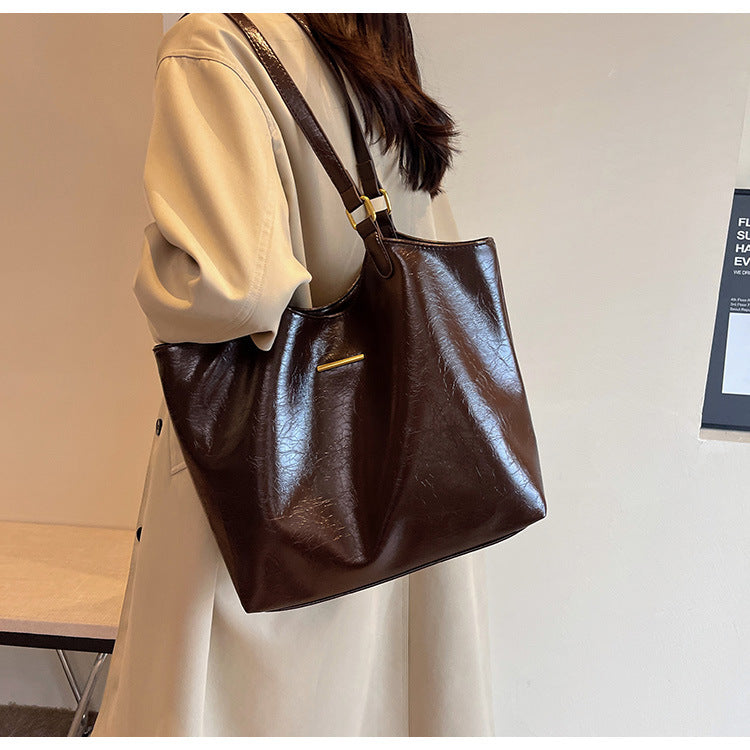 New fashion retro commuter tote bag senior sense handbag shoulder bag