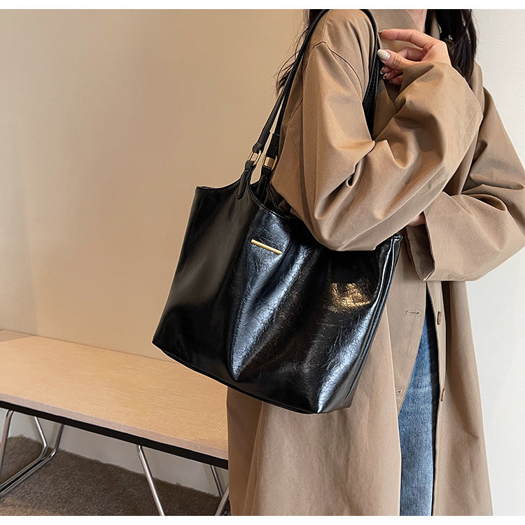 New fashion retro commuter tote bag senior sense handbag shoulder bag