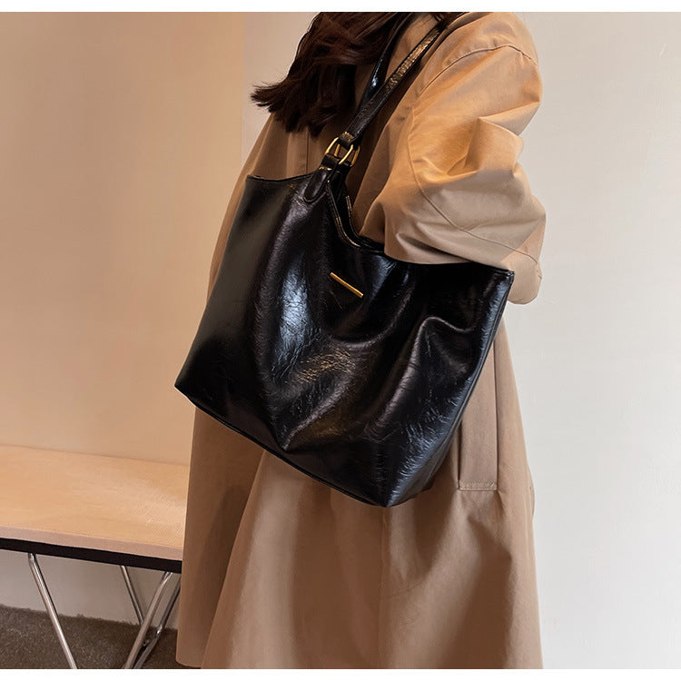 New fashion retro commuter tote bag senior sense handbag shoulder bag