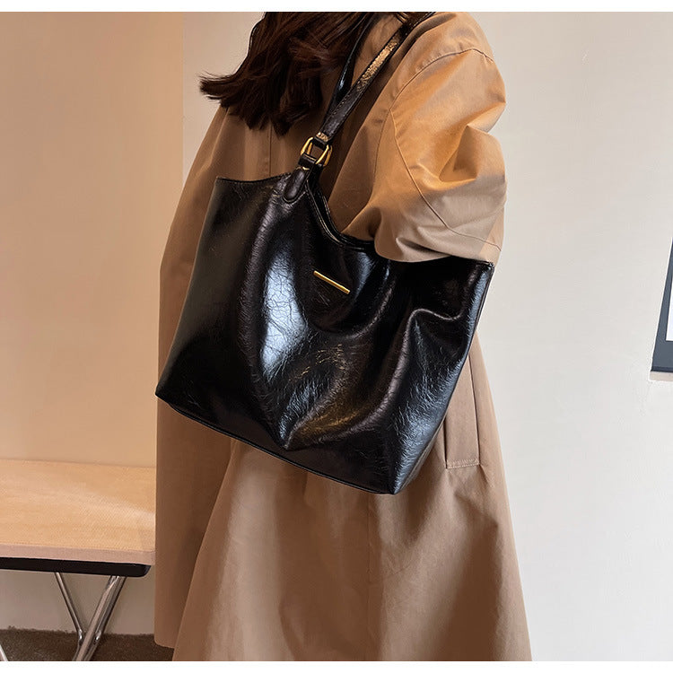 New fashion retro commuter tote bag senior sense handbag shoulder bag